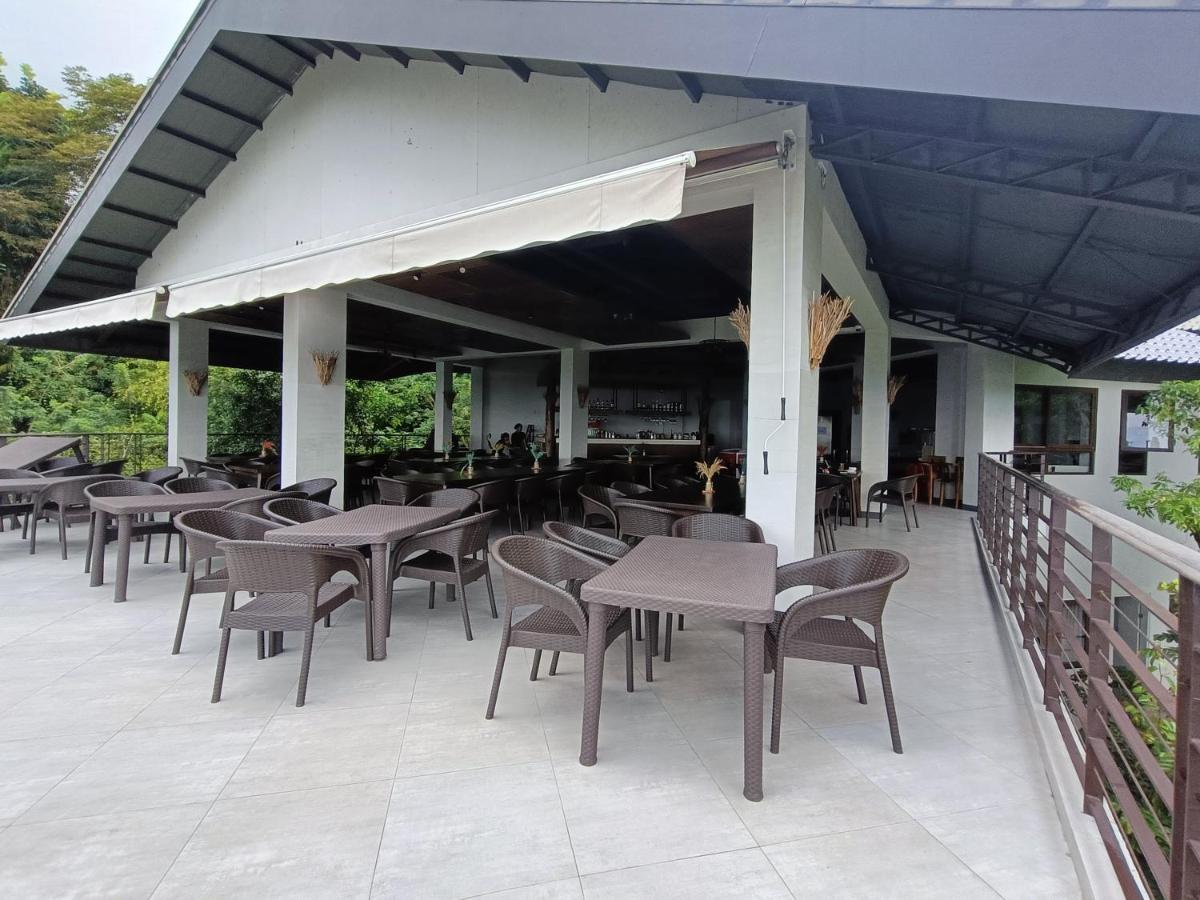 Mist Mountain Resort Powered By Cocotel Cebu Exteriér fotografie