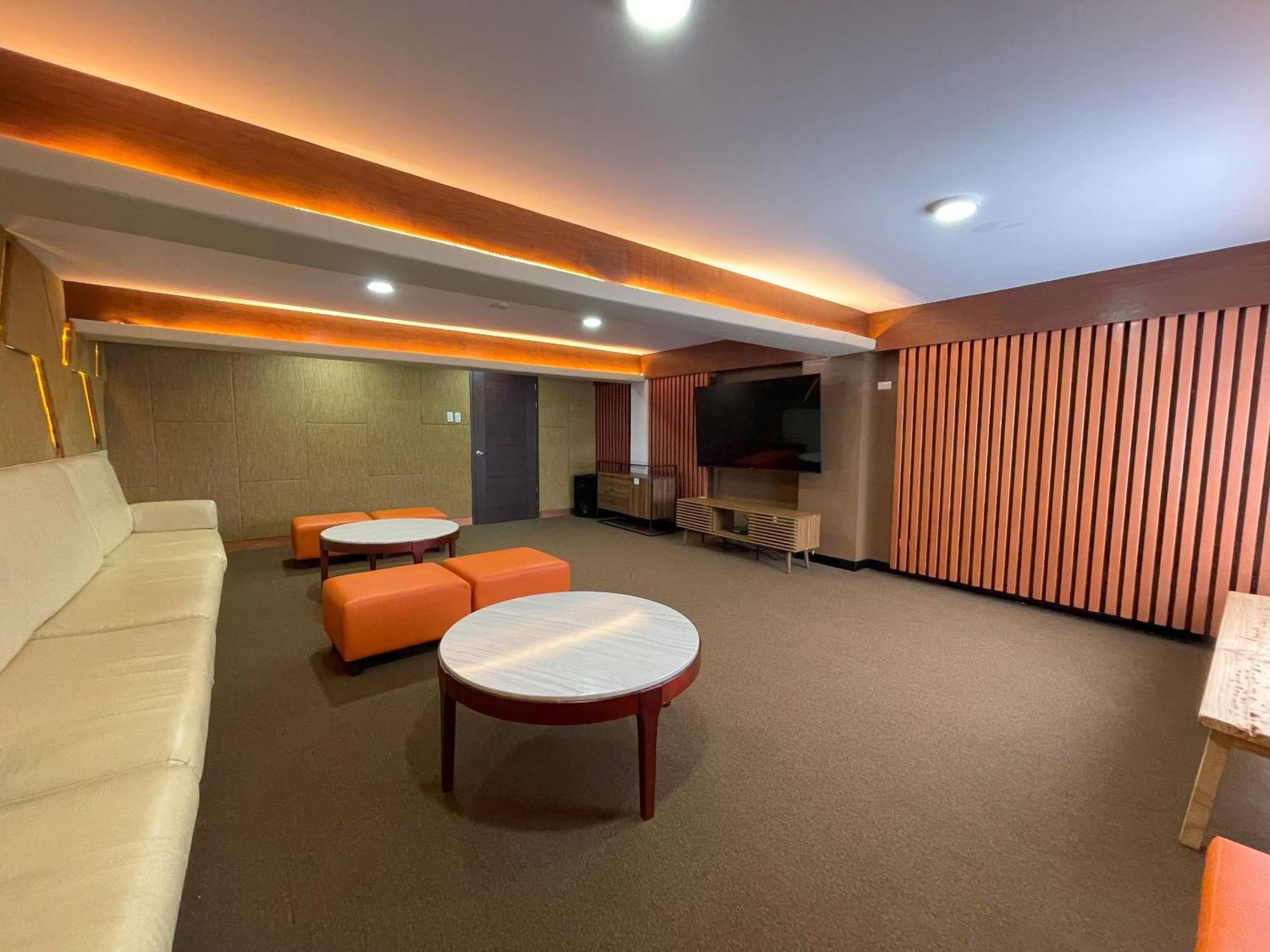 Mist Mountain Resort Powered By Cocotel Cebu Exteriér fotografie
