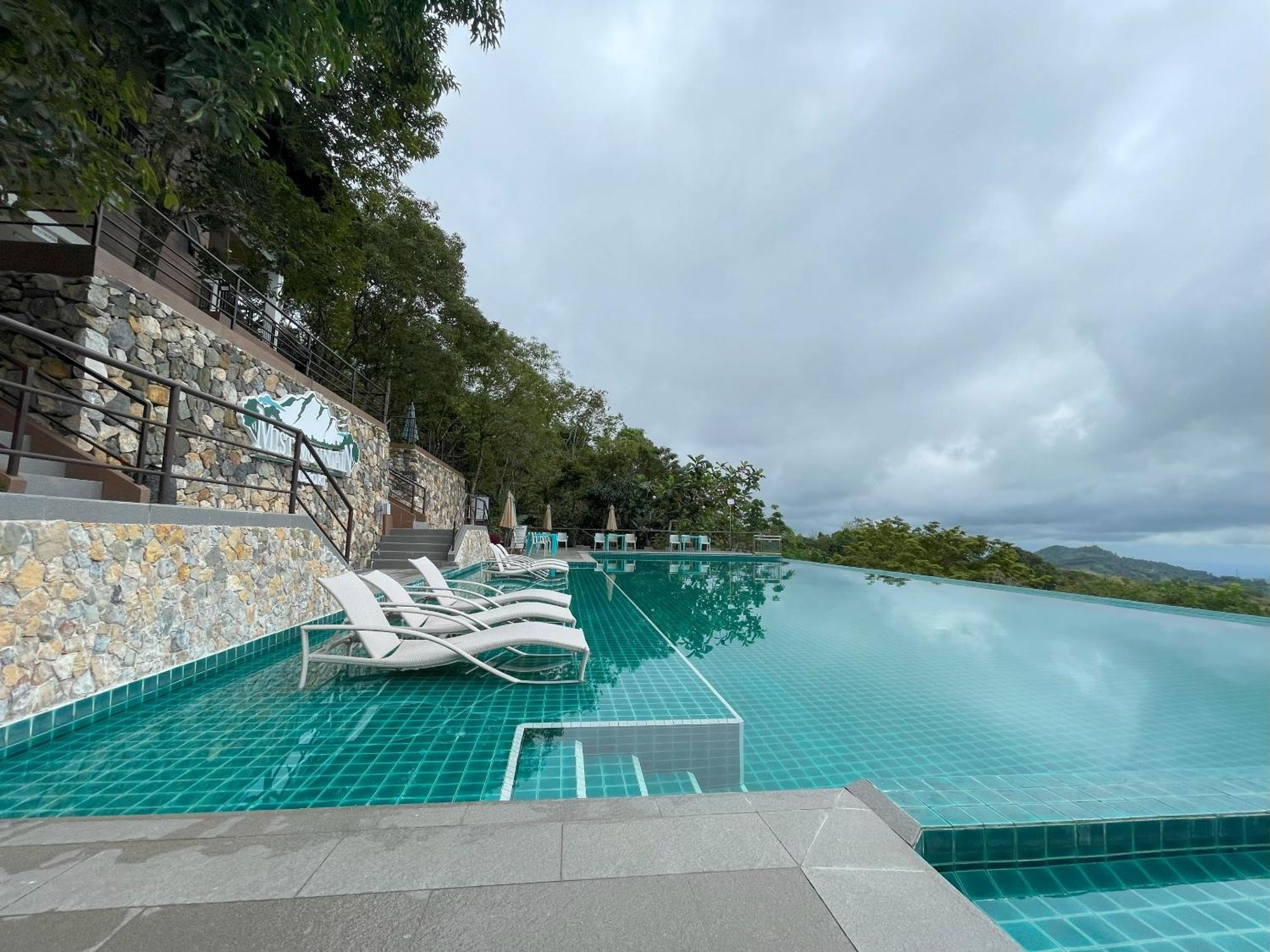 Mist Mountain Resort Powered By Cocotel Cebu Exteriér fotografie