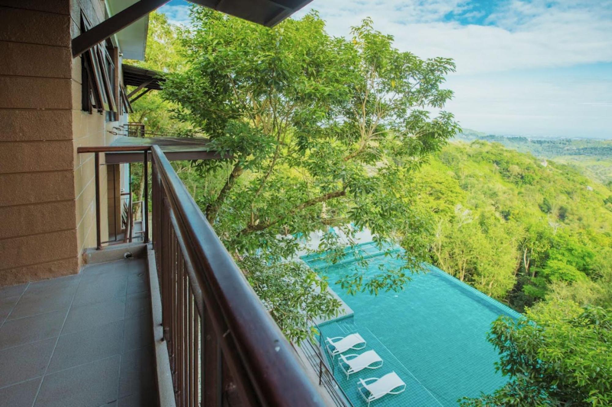 Mist Mountain Resort Powered By Cocotel Cebu Exteriér fotografie